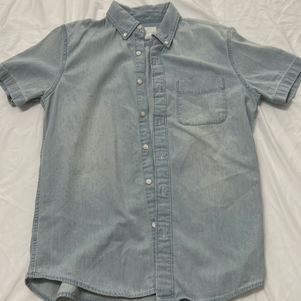 Button down shirt- Small